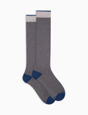 Calcetines largos para hombre de algodón y cachemira grises lisos con contrastes