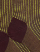 Lange Herrensocken aus Baumwolle in Bordeauxrot mit Twin-Rib-Muster