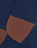 Women's short ribbed plain blue cotton socks with glitter-striped cuff