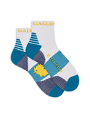Unisex super short white technical terry cloth socks with chevron motif