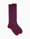 Lange Herrensocken aus Wolle, Seide und Kaschmir, bordeauxrot mit geometrischem Muster